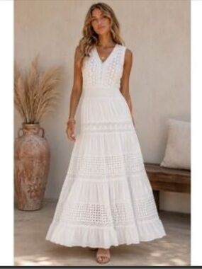 Nation AK Outfits Women’s White Maxi Dress - Sleeveless Eyelet Tiered Design